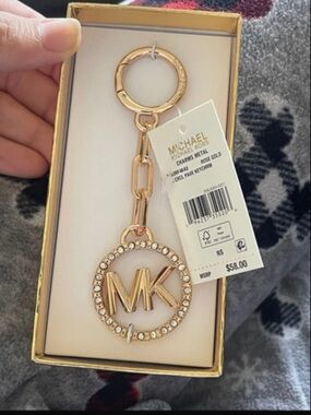 MICHAEL Kors Gold Crystal MK Circle Key & Bag Charm New in box!